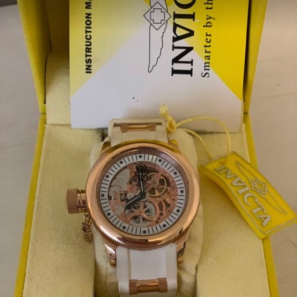 Watch - Picture 4 of 4